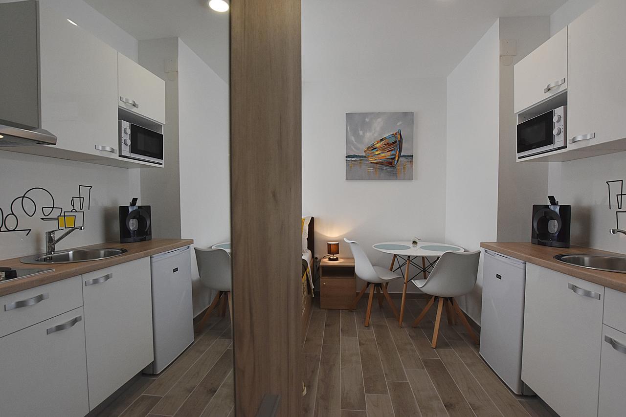 Borna & Roko Apartments Free Parking Zadar Exterior photo